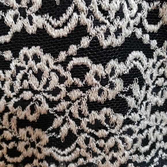 Lea & Nicole Sleeveless Tank Top Lined Career Crochet Mesh Blouse Medium - Picture 4 of 11